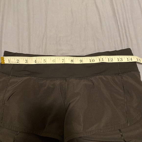 Lululemon shorts - Picture 6 of 8